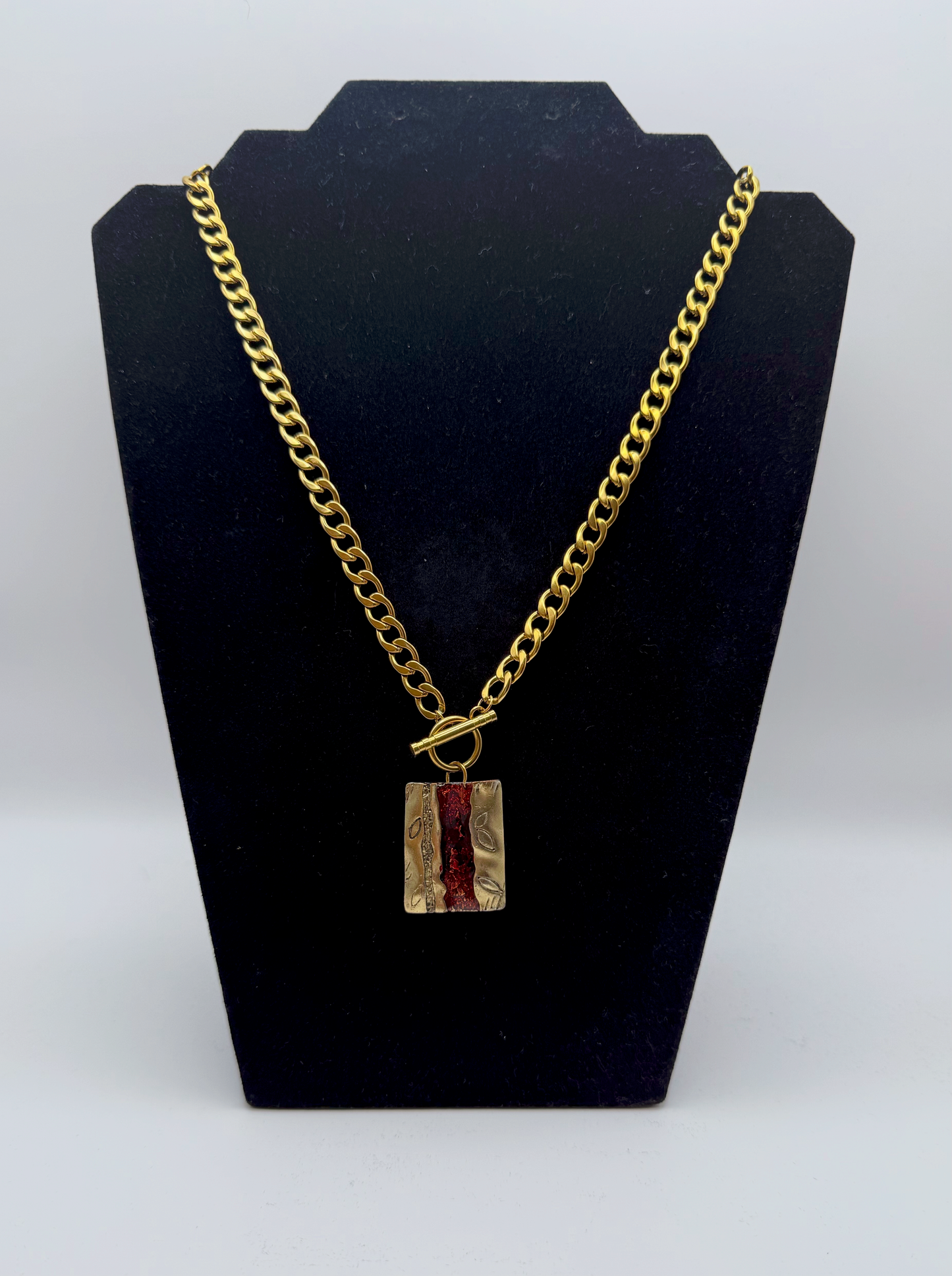 Red Stone Pendant Necklace